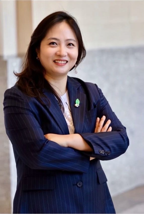 Portrait of Dr. Amy Paik